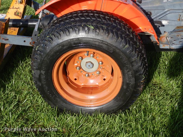 image for item HS9598 Kubota B7100HST  MFWD tractor