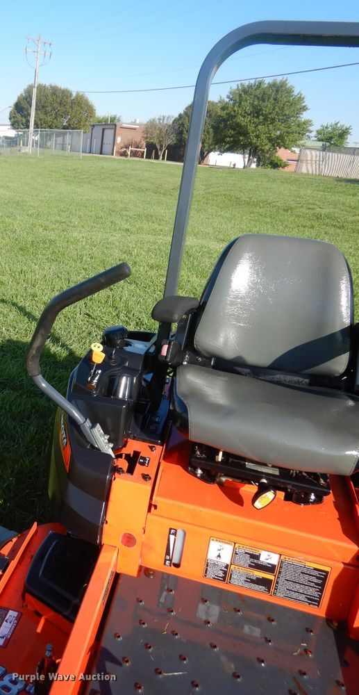 image for item HS9599 Kubota Kommander Z121S ZTR lawn mower