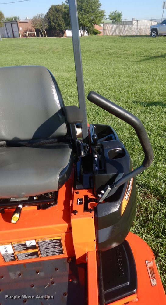 image for item HS9599 Kubota Kommander Z121S ZTR lawn mower