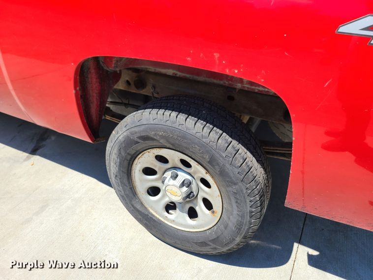 image for item K5844 2007 Chevrolet Silverado 1500  pickup truck
