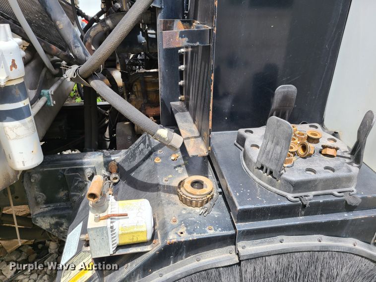 image for item K5854 2001 Crane Carrier  refuse truck