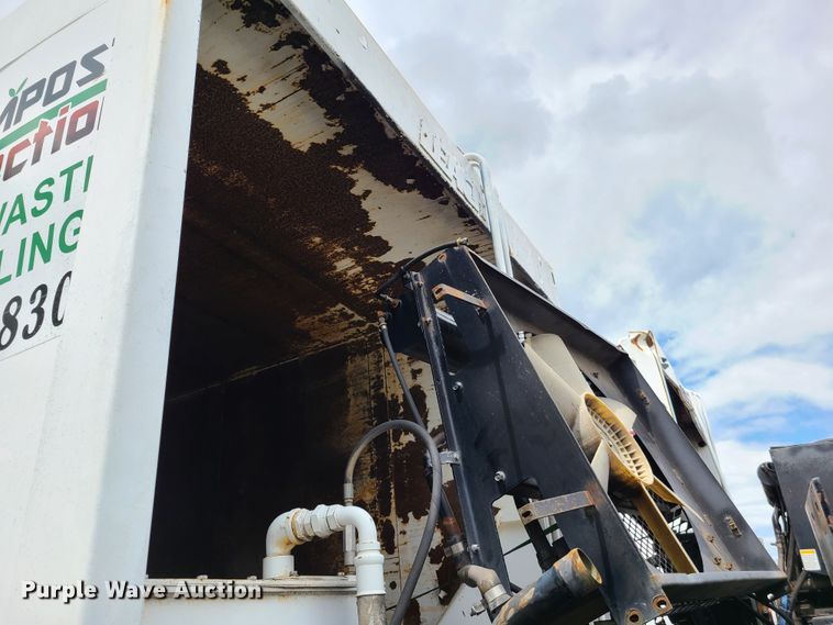 image for item K5854 2001 Crane Carrier  refuse truck