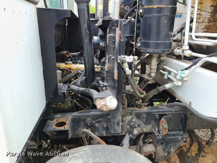 image for item K5854 2001 Crane Carrier  refuse truck