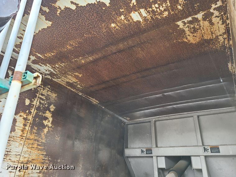 image for item K5854 2001 Crane Carrier  refuse truck