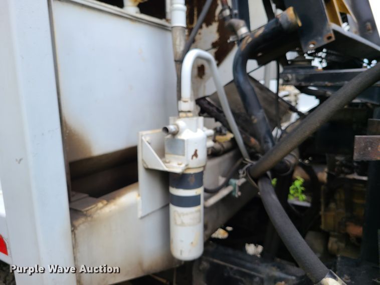 image for item K5854 2001 Crane Carrier  refuse truck