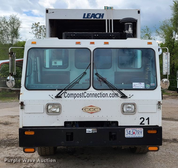 image for item K5857 2001 Crane Carrier  refuse truck