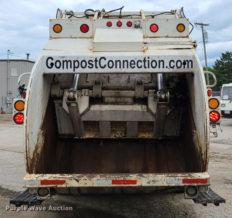 image for item K5857 2001 Crane Carrier  refuse truck