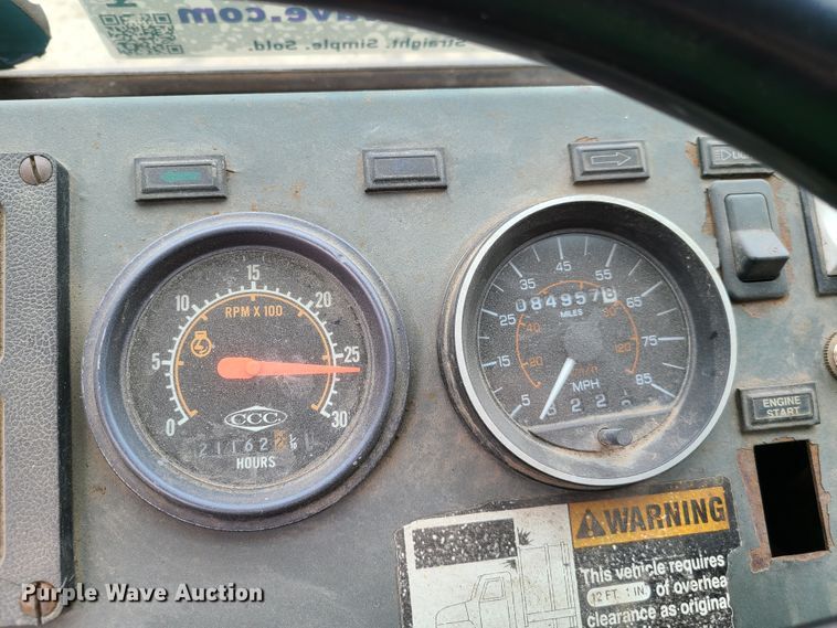 image for item K5857 2001 Crane Carrier  refuse truck