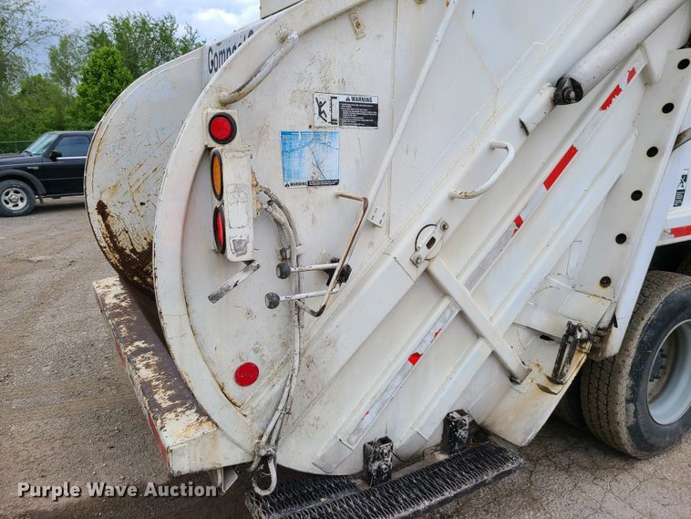 image for item K5857 2001 Crane Carrier  refuse truck