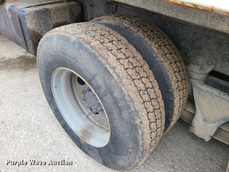 image for item K5857 2001 Crane Carrier  refuse truck