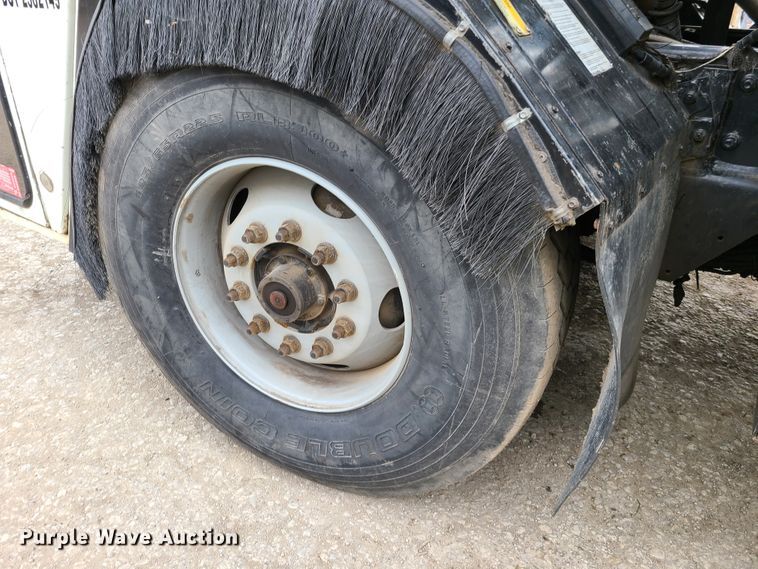 image for item K5857 2001 Crane Carrier  refuse truck