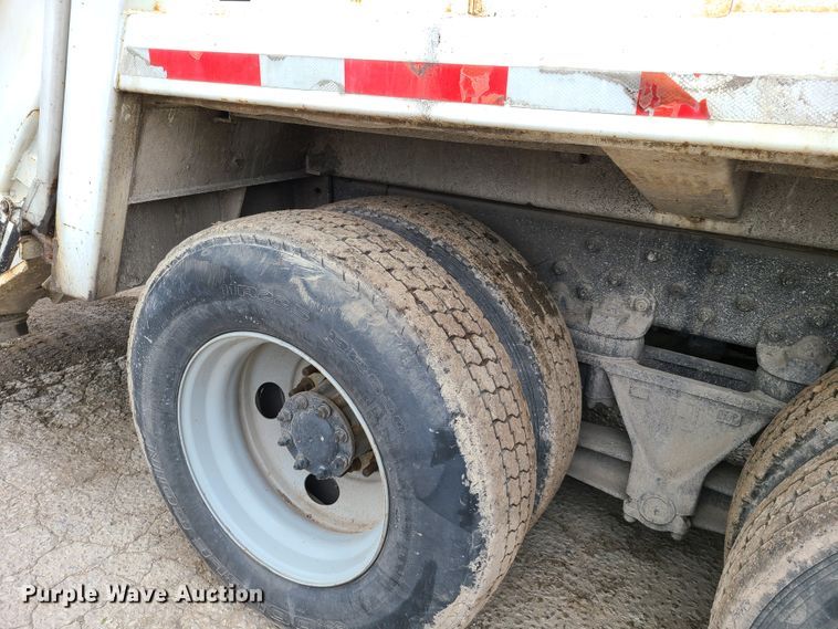 image for item K5857 2001 Crane Carrier  refuse truck