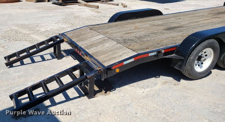 image for item K5864 2001 Hardee utility trailer