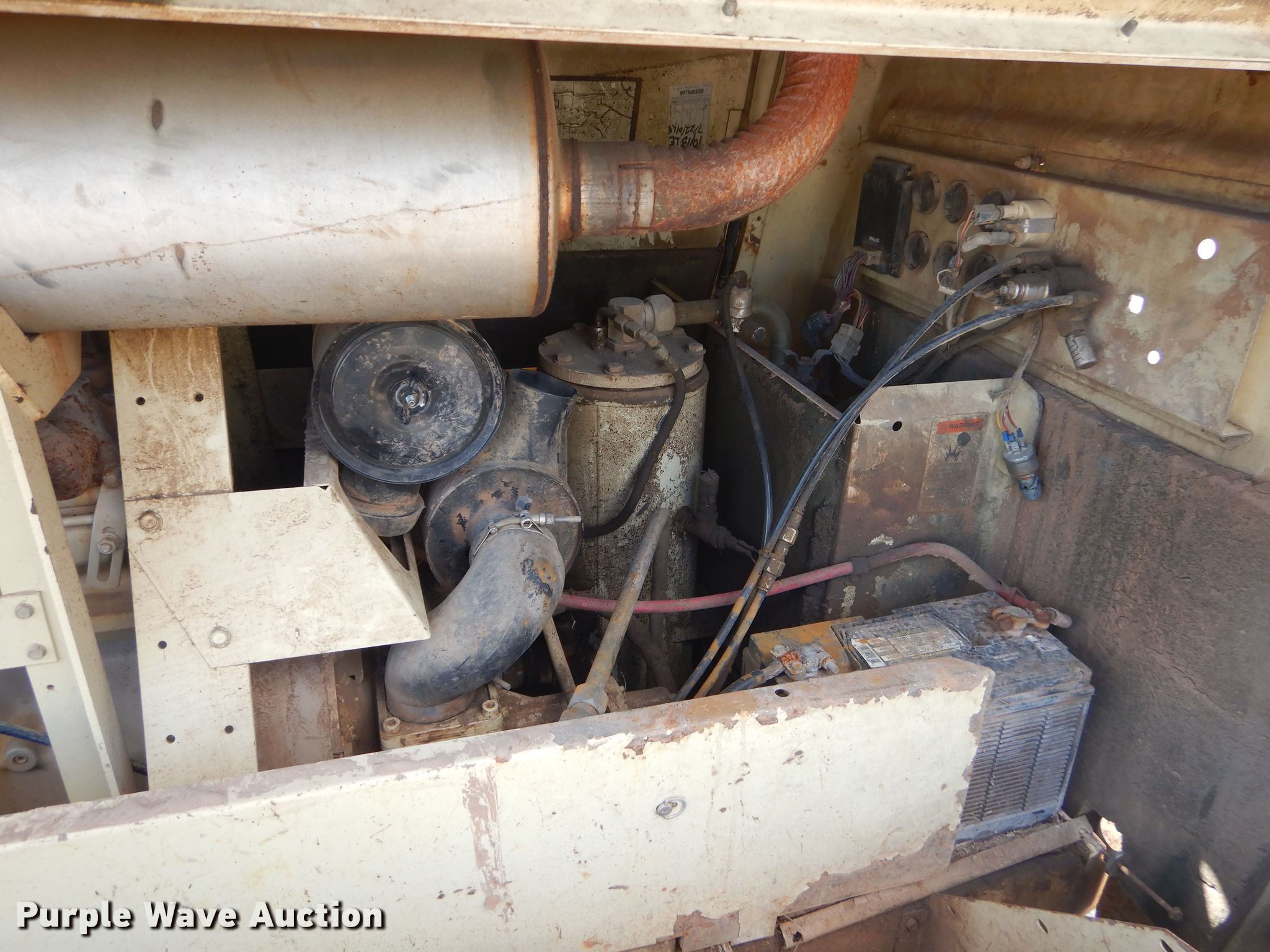 1994 Ingersoll Rand 185 air compressor in Saint Paul, KS | Item GN9296