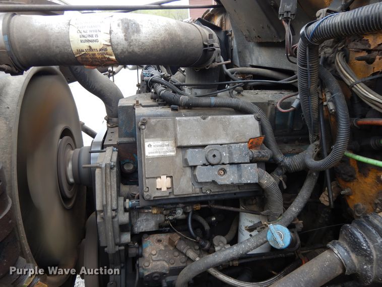 image for item DE5628 2000 International 4900 dump truck