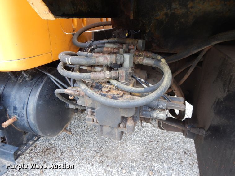 image for item DE5628 2000 International 4900 dump truck