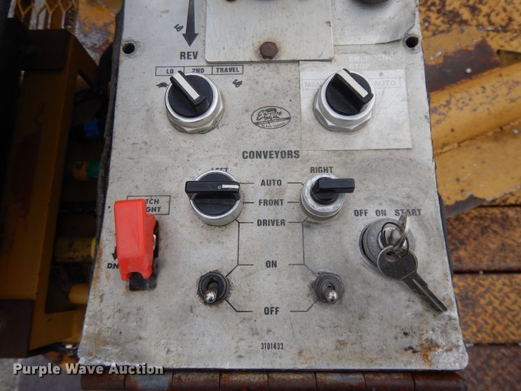 image for item DE5630 1989 Etnyre chip spreader