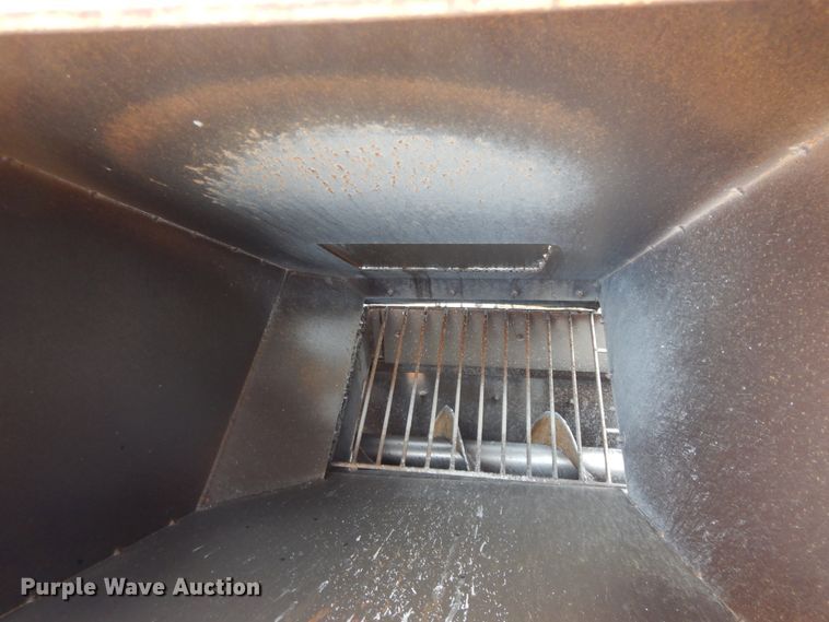 image for item DE5630 1989 Etnyre chip spreader