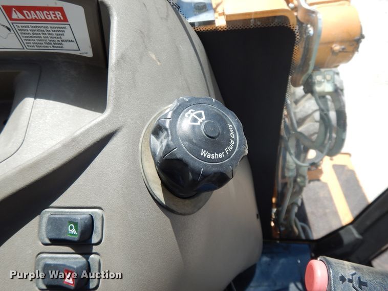 image for item DE5663 2014 Case 580 Super N  backhoe