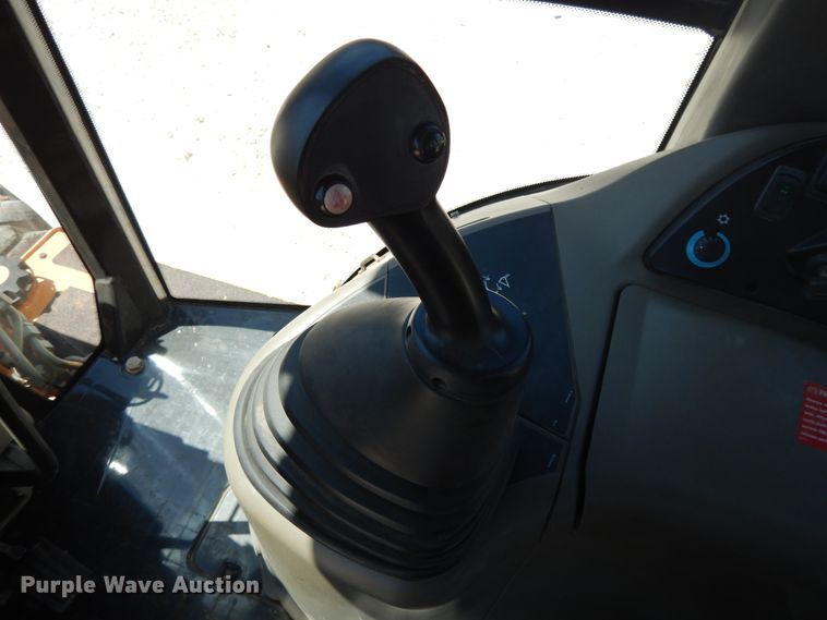 image for item DE5663 2014 Case 580 Super N  backhoe