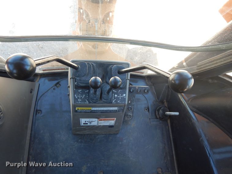 image for item DE5663 2014 Case 580 Super N  backhoe