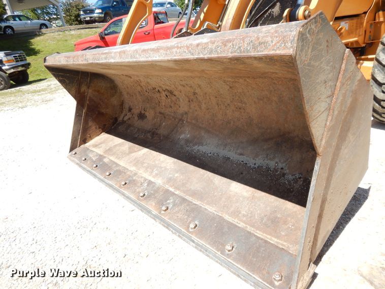 image for item DE5663 2014 Case 580 Super N  backhoe