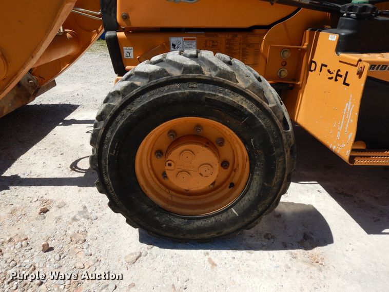 image for item DE5663 2014 Case 580 Super N  backhoe