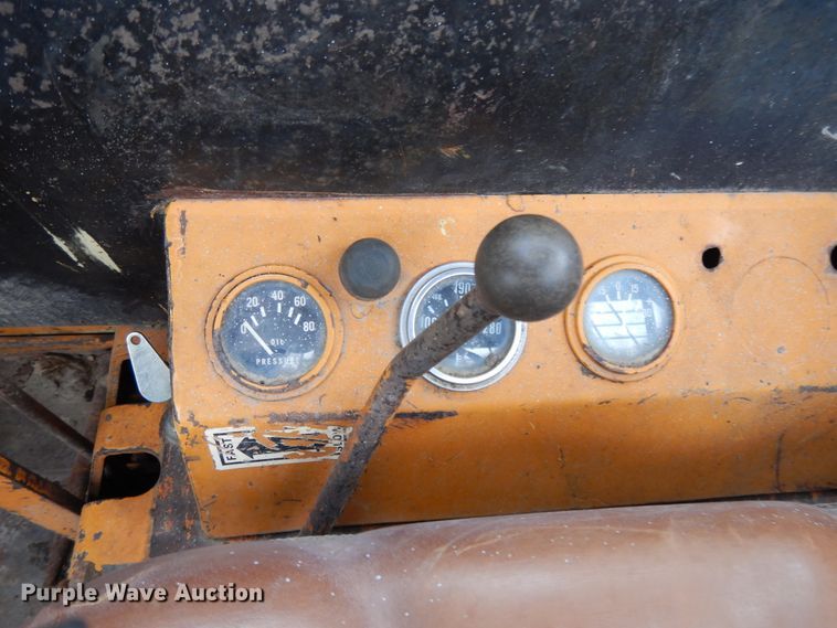 image for item DE5671 1980 Case 1845  skid steer loader