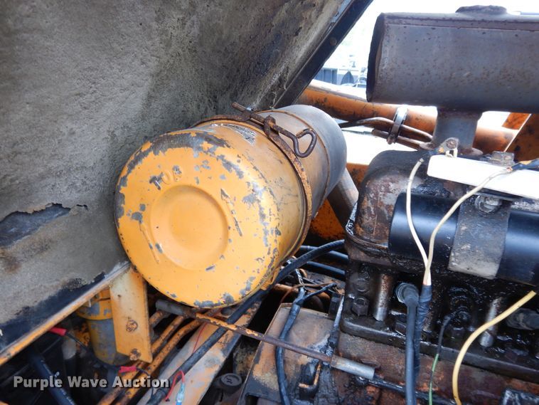 image for item DE5671 1980 Case 1845  skid steer loader