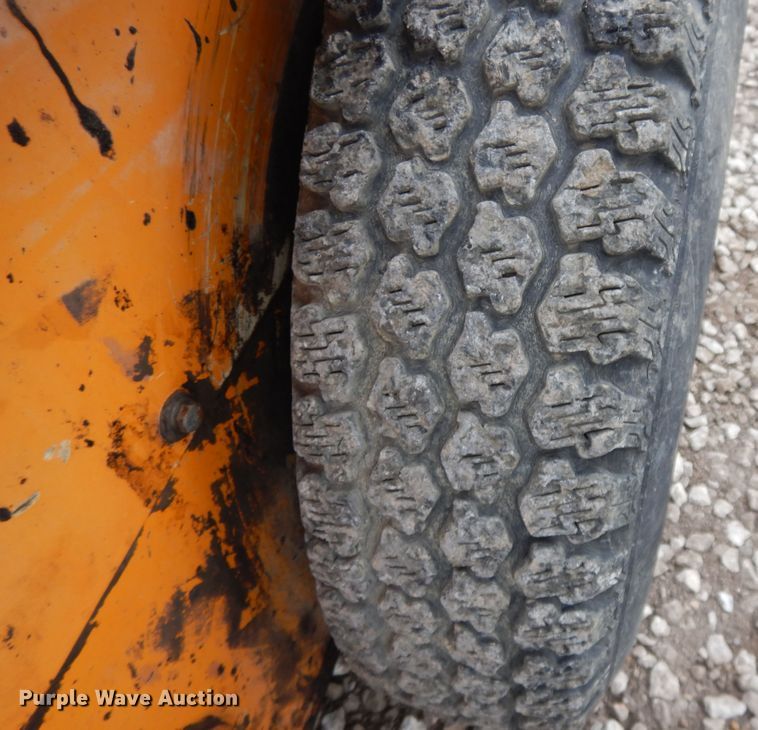 image for item DE5671 1980 Case 1845  skid steer loader