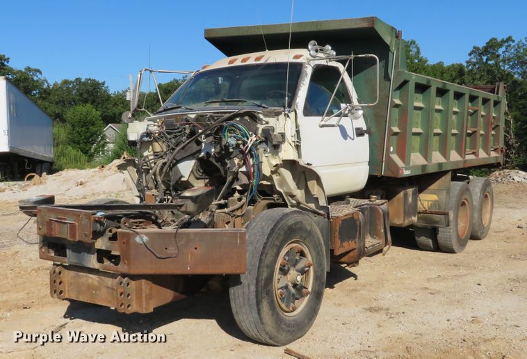 image for item DE8266 1991 GMC TopKick C6500 SL dump truck