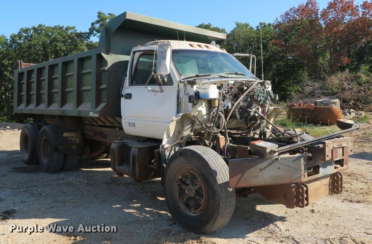 image for item DE8266 1991 GMC TopKick C6500 SL dump truck