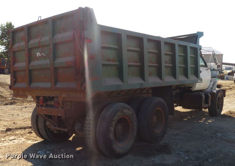 image for item DE8266 1991 GMC TopKick C6500 SL dump truck