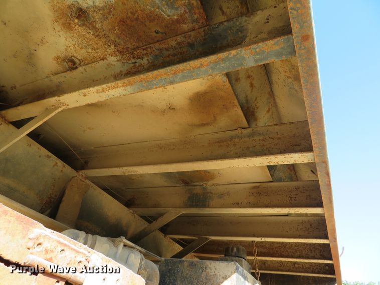 image for item DE8266 1991 GMC TopKick C6500 SL dump truck