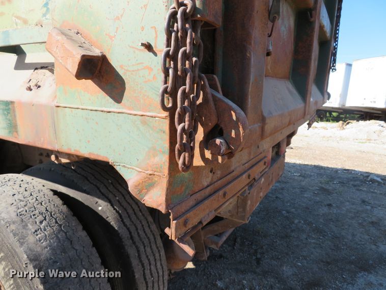 image for item DE8266 1991 GMC TopKick C6500 SL dump truck