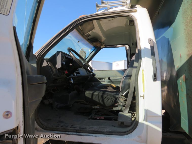 image for item DE8266 1991 GMC TopKick C6500 SL dump truck