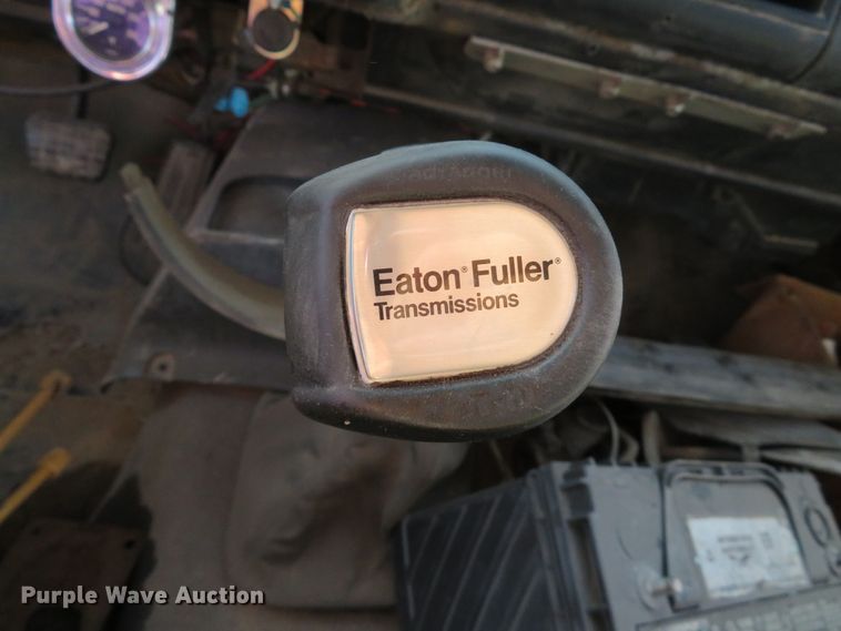 image for item DE8266 1991 GMC TopKick C6500 SL dump truck