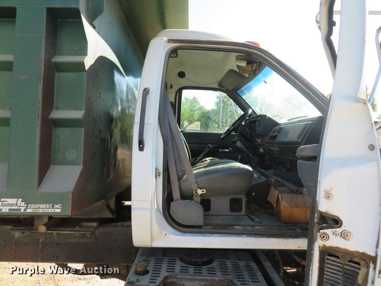 image for item DE8266 1991 GMC TopKick C6500 SL dump truck