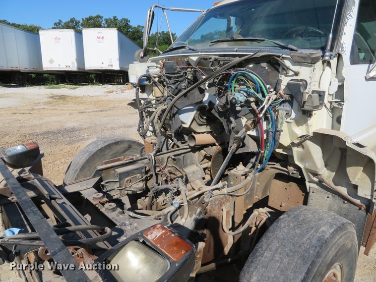 image for item DE8266 1991 GMC TopKick C6500 SL dump truck