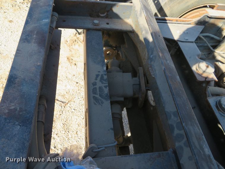 image for item DE8266 1991 GMC TopKick C6500 SL dump truck