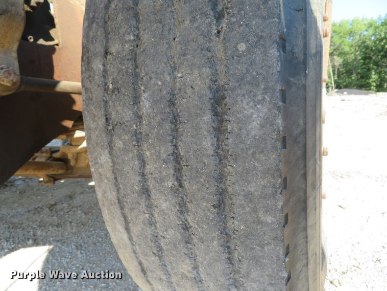 image for item DE8266 1991 GMC TopKick C6500 SL dump truck