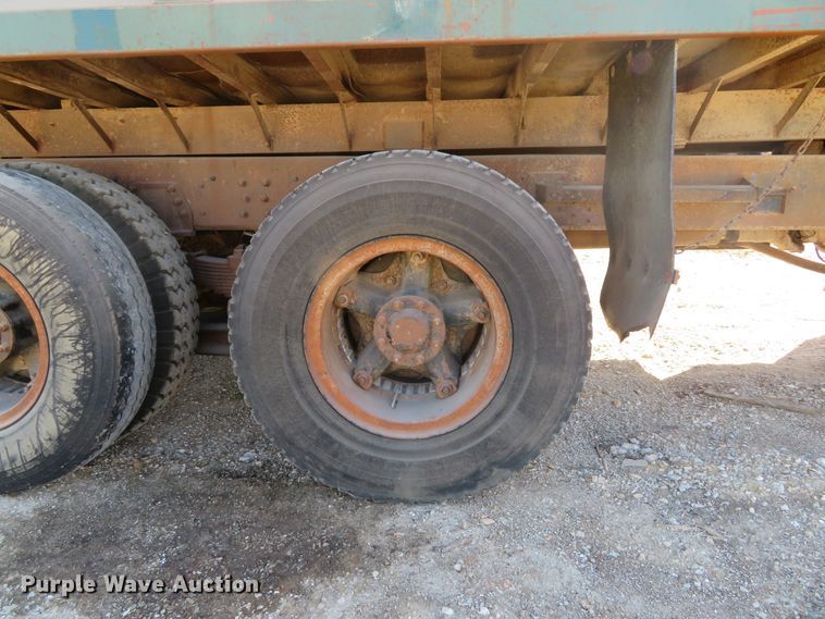 image for item DE8266 1991 GMC TopKick C6500 SL dump truck