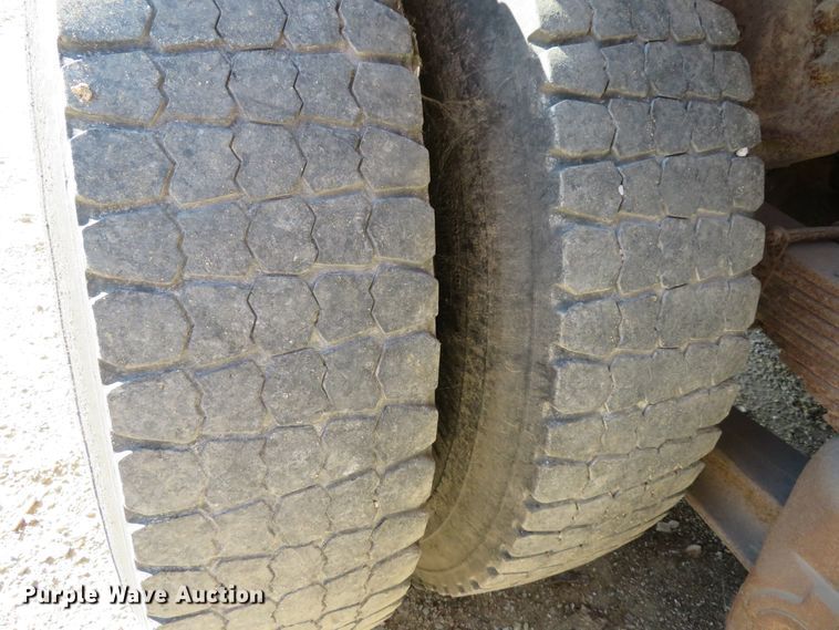 image for item DE8266 1991 GMC TopKick C6500 SL dump truck