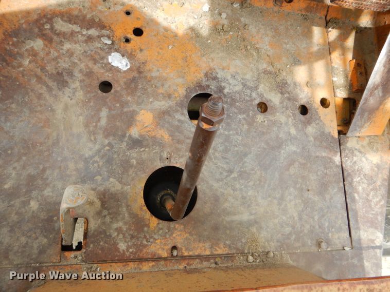 image for item DF3127 1992 Case 586E forklift