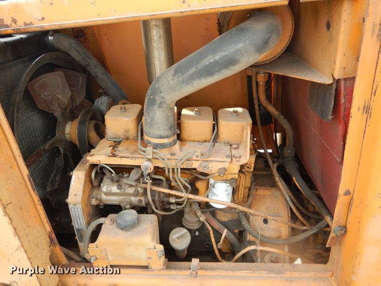 image for item DF3127 1992 Case 586E forklift