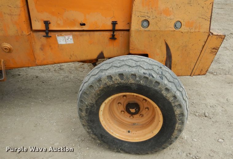 image for item DF3127 1992 Case 586E forklift