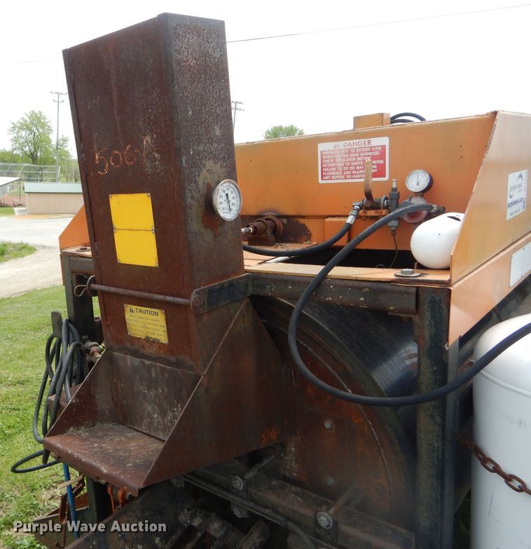 image for item DF3131 Patchman 720 asphalt recycler