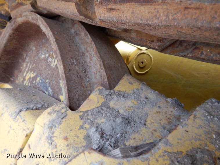 image for item DF4008 2006 Komatsu D61PX-15  dozer