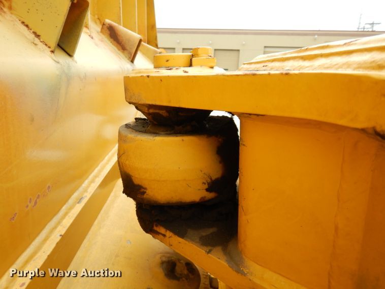 image for item DF4008 2006 Komatsu D61PX-15  dozer