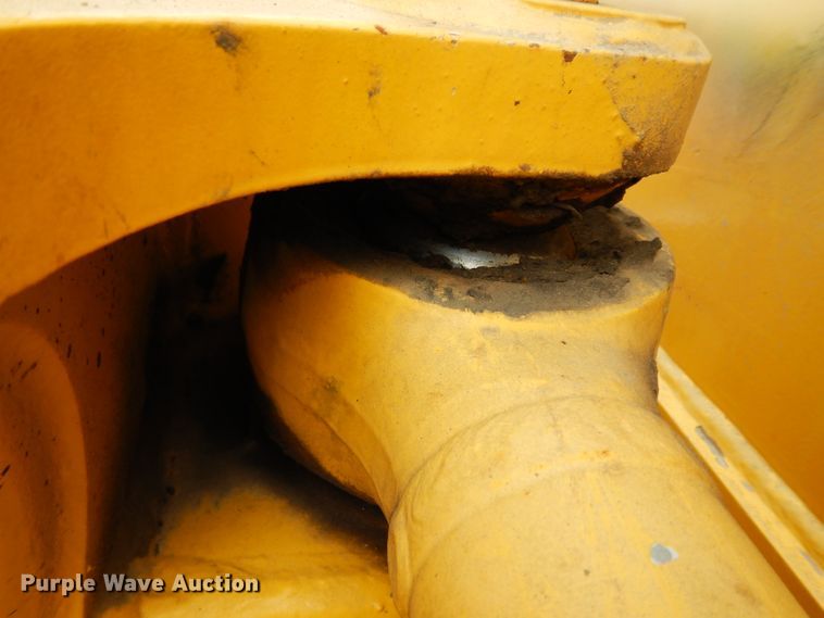 image for item DF4008 2006 Komatsu D61PX-15  dozer